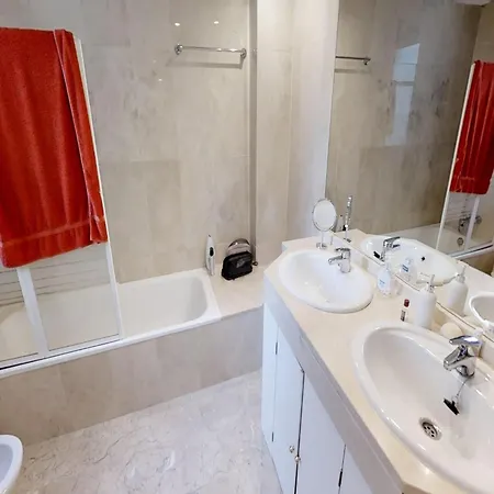 Cozy Elviria Beachside Lejlighed